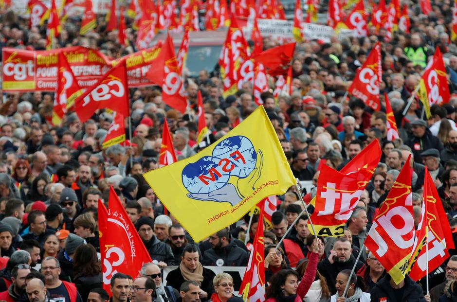 Генерални штрајк синдиката у Француској: Због штрајка затворен и Ајфелов торањ (видео)