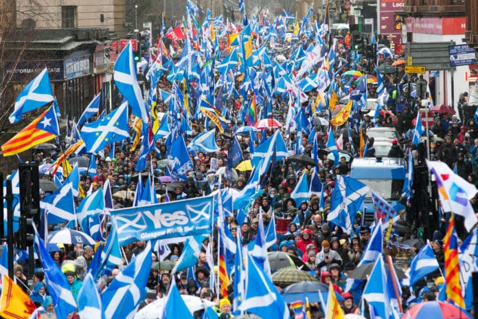 Шкотска жели да напусти Уједињено Kраљевство – Референдум и што даље од Лондона