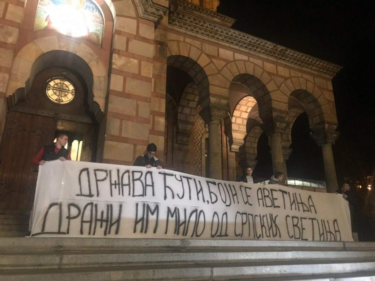 Студенти: „Врх власти да покаже да није Ђукановићев саучесник, а патријарх - нека стане на чело литија“