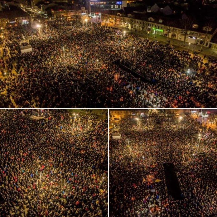 Преко 200 хиљада људи на улицама широм Црне Горе: „Биће ово најболнија смена власти у историји“