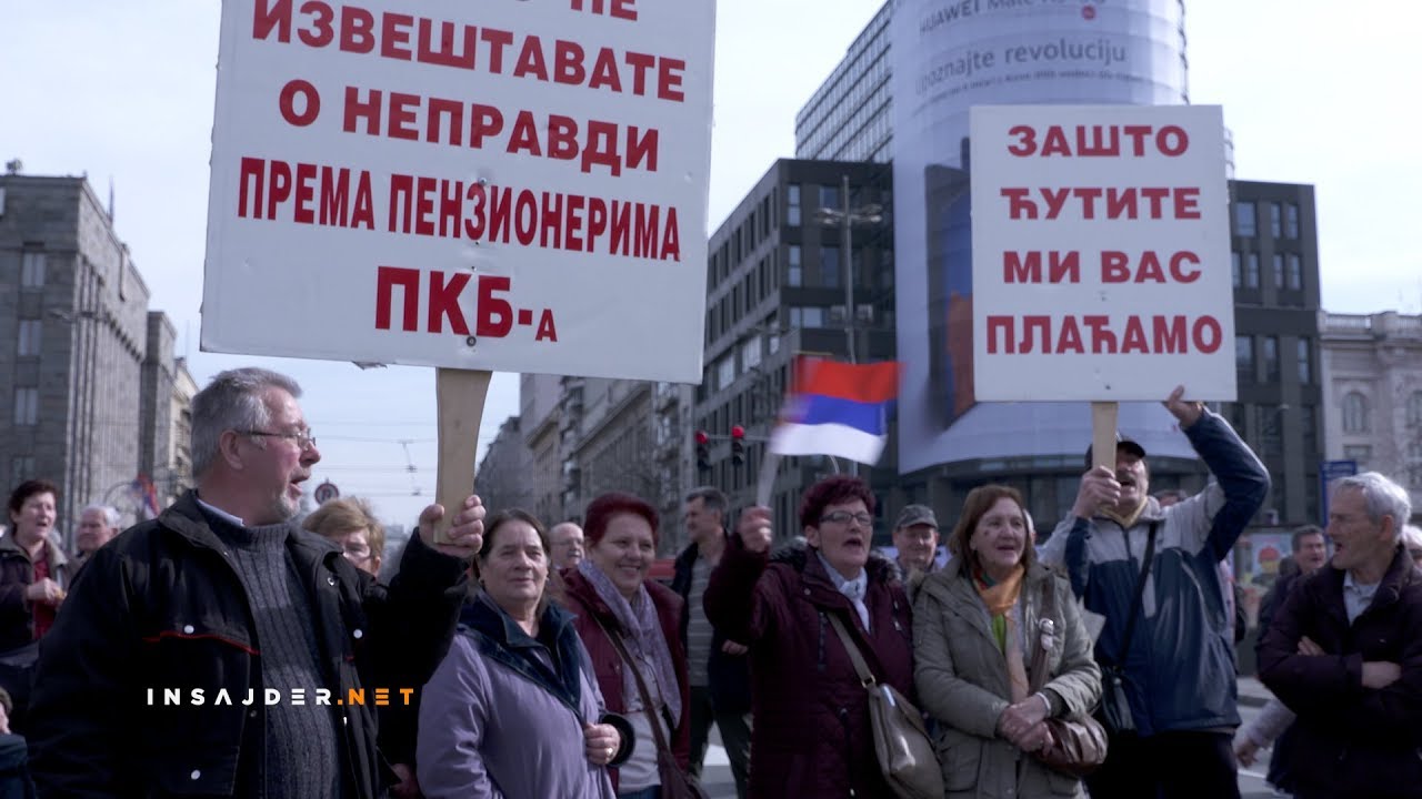 Бивши радници ПKБ-а блокирали центар града, траже састанак са председником (видео)