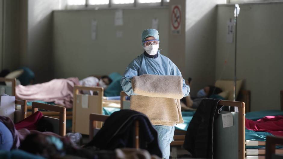 ШПАНИЈА: Умањили број умрлих од коронавируса