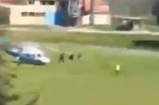 БАХАТО Вучић у Ниш стигао полицијским хеликоптером (видео)