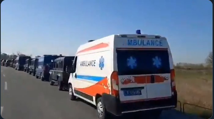 Масовна туча миграната у касарни у Обреновцу, интервенисале војска и полиција (видео)