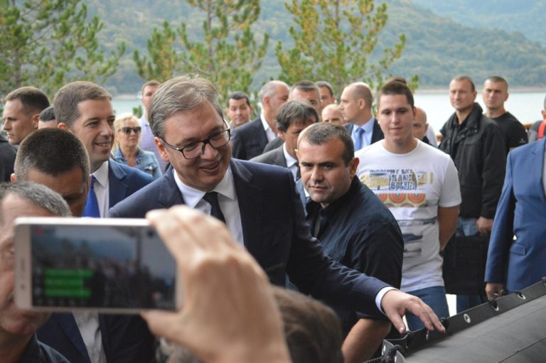 ЕКСКЛУЗИВНО: Министар одбране Гашић у Крушевцу подиже цркву покајницу!