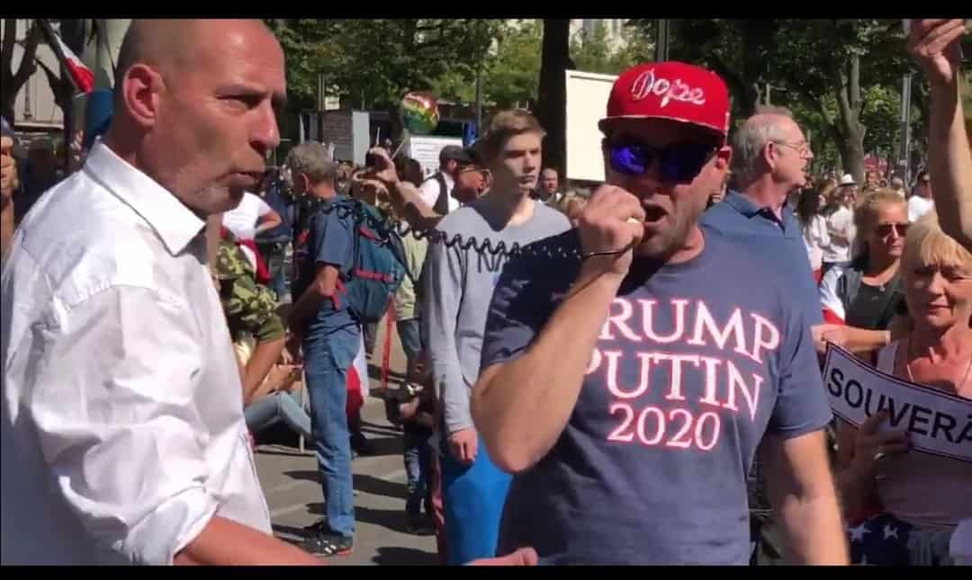 Хаос у Берлину: Полиција хапси анти-корона демонстарнте, народ носи мајице Трамп-Путин 2020! (видео)