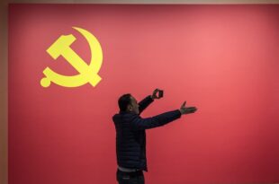Си-Ен-Ен и Њујорк тајмс као медијска подршка кинеском Факултету „марксистичког новинарства“