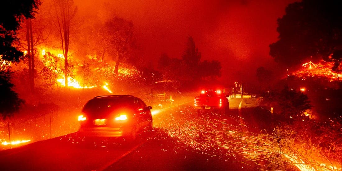 Бесне пожари на западу САД, живот изгубило најмање 28 људи (видео)