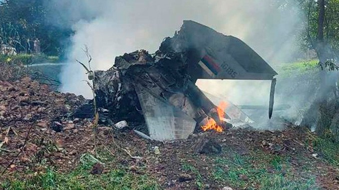 Погинула оба пилота „мига 21” који је данас пао у рејону села Брасина код Малог Зворника (фото, видео)