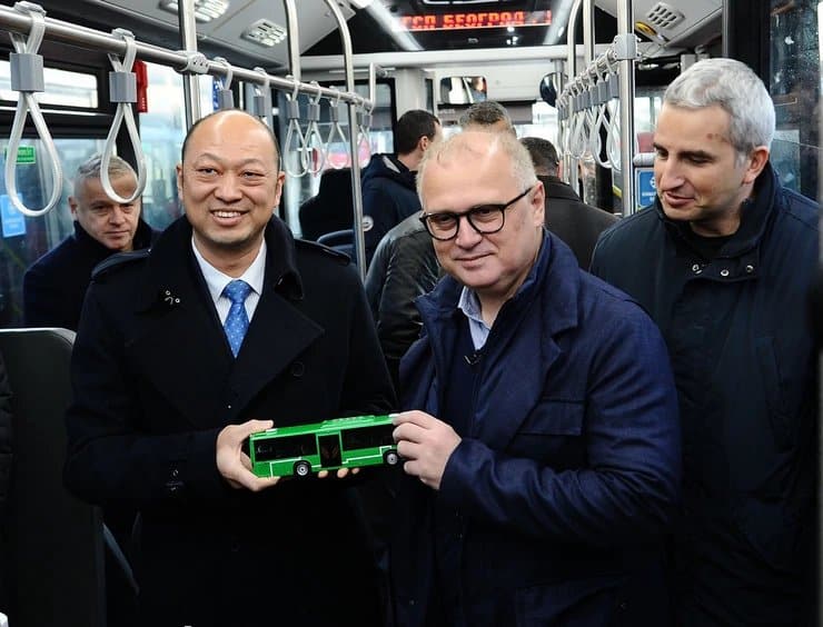 ТРУЛЕЖ ИЗ KИНЕ Весићева куповина кинеских аутобуса од 34 милиона евра! (ФОТО)