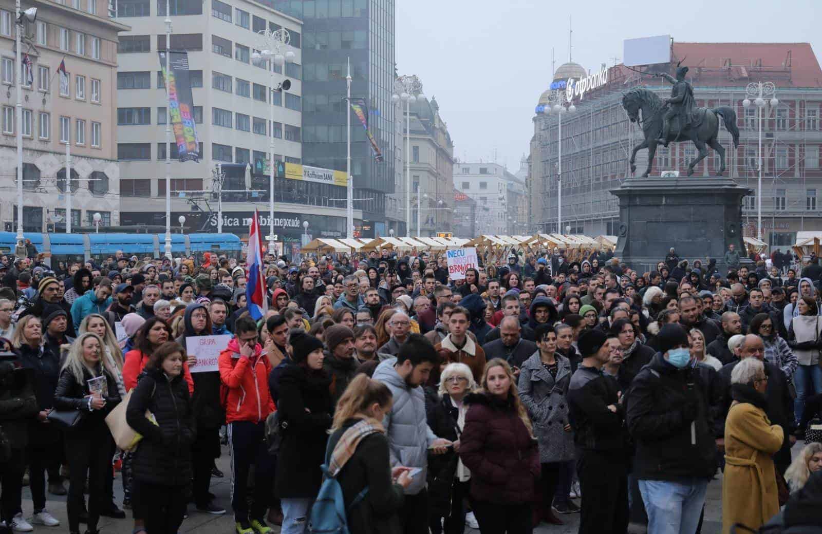 У Загребу протест противника ношења маски и вакцинације против короне