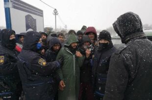 У Србију се враћају на стотине миграната из Босне којима је изгорео мигрантски камп код Бихаћа