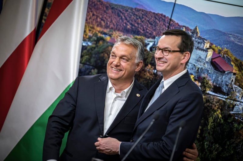 Мађарска и Пољска показале да се Меркеловој и Бриселу може рећи „не“