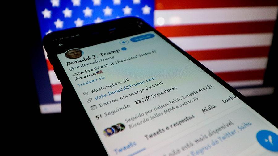 Твитер трајно блокирао налог председника САД Доналда Трампа