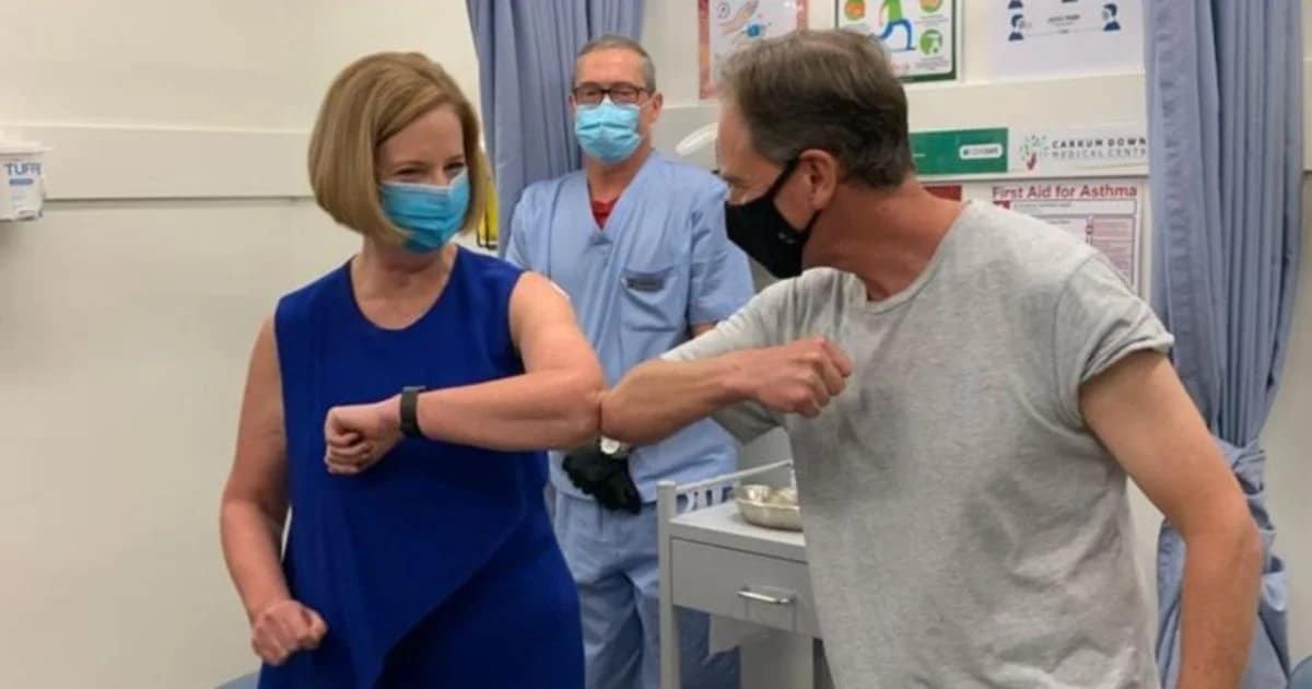 Аустралијски министар здравља примио вакцину AstraZeneca и после два дана завршио у болници