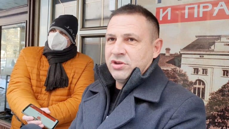 Зајечар: Вучићеви батинаши напали кандидата за градоначелника Драгана Стаменковића, полиција није реаговала