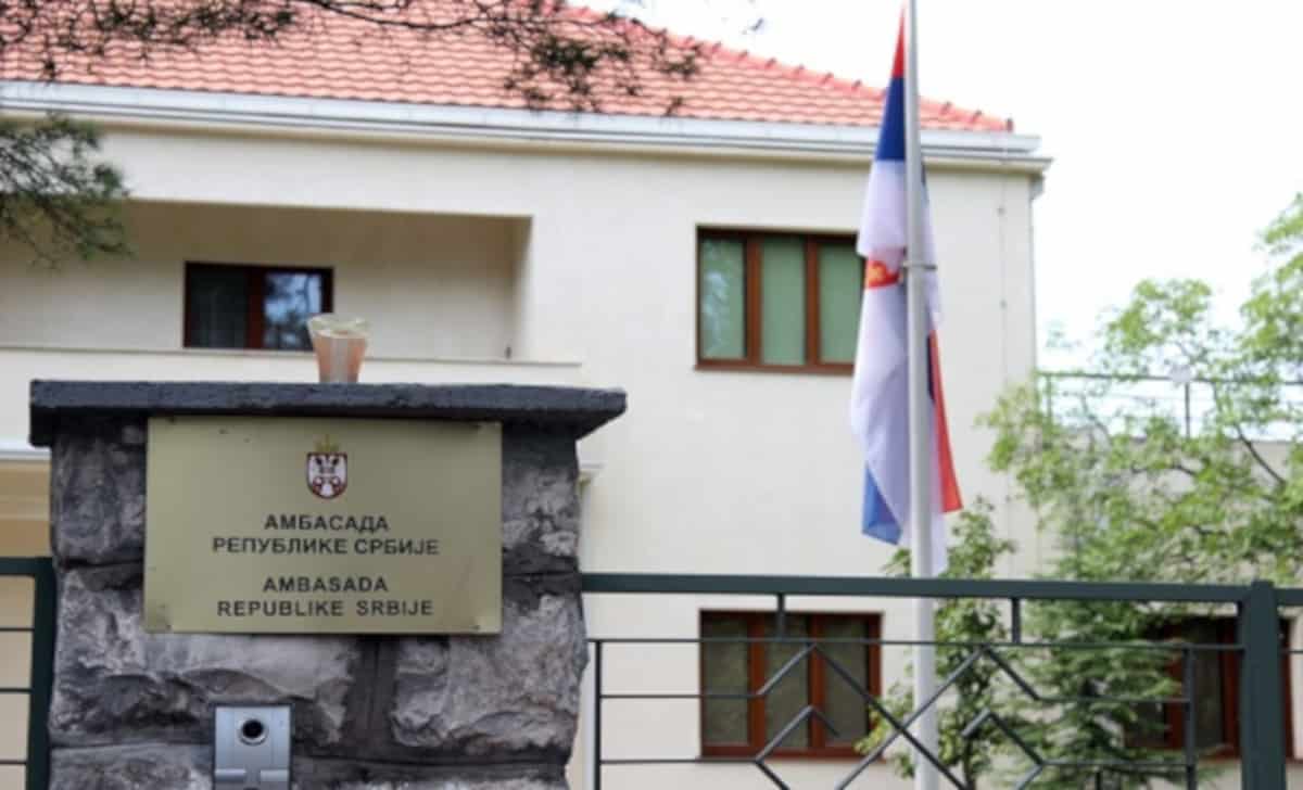 АЛО ИДИОТИ! Повуците коначно српског амбасадора из Подгорице и престаните да се спрдате са Србијом!