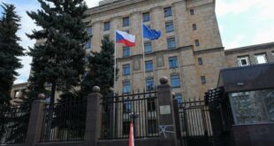 Из Москве протеран цео „политички део“ чешке амбасаде