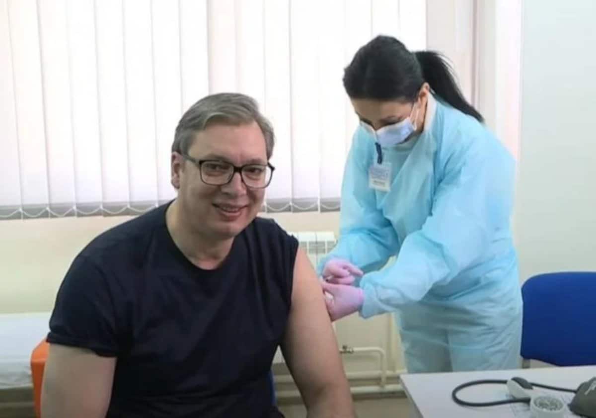 МИЛИОН СРБА ВАКЦИНИСАНО Кинези признали да њихове вакцине нису ефикасне! (видео)