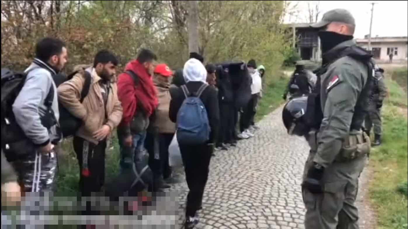 Полиција ухапсила 70 миграната у Бањи Ковиљачи, ПРОВАЉИВАЛИ ПО KУЋАМА…(видео)