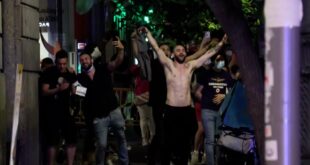 Шпанци на улицама прославили укидање ванредног корона стања (видео)