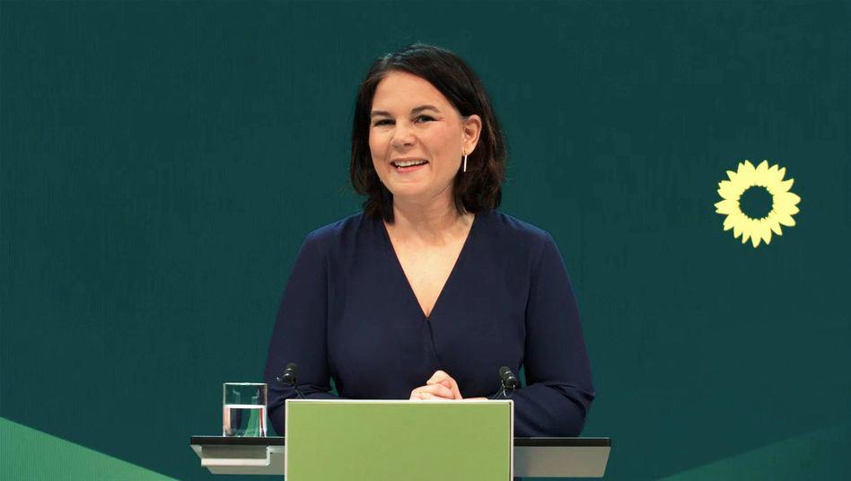 Aналена Бербок и званично кандидат Зелених за канцеларку Немачке на парламентарним изборима у септембру
