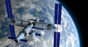 Кина: Ракета са три тајконаута полетела ка новој свемирској станици