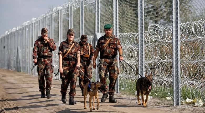 Мигранти напали мађарску војну патролу на српско-мађарској граници