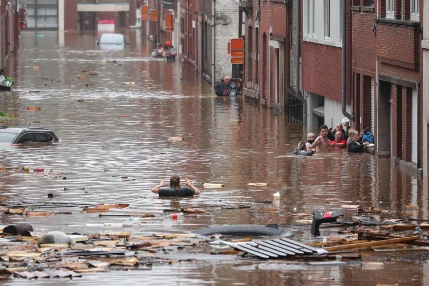 Нове велике поплаве широм ЕУ, више стотина жртава и неколико хиљада несталих (видео)