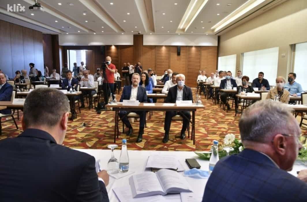 Главни одбор СДА је Централни комитет Бошњака и исламске интернационале у БиХ