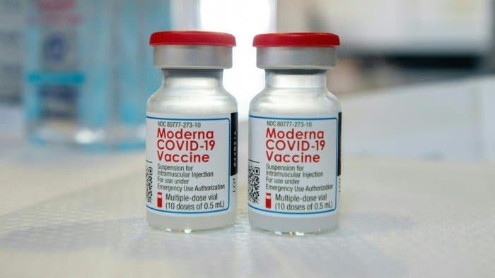Окинава обуставила употребу Модернине вакцине због контаминације страним телима