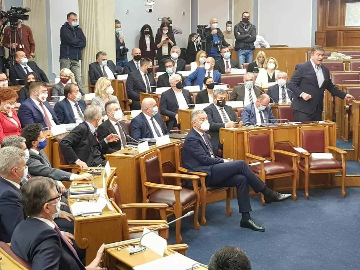 Почиње процедура опозива Мила Ђукановића у Скупштини Црне Горе