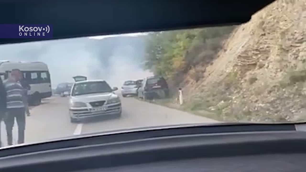 Шиптарски терористи бацили сузавац на Србе код Брњака, шаљу појачања из Приштине (видео)