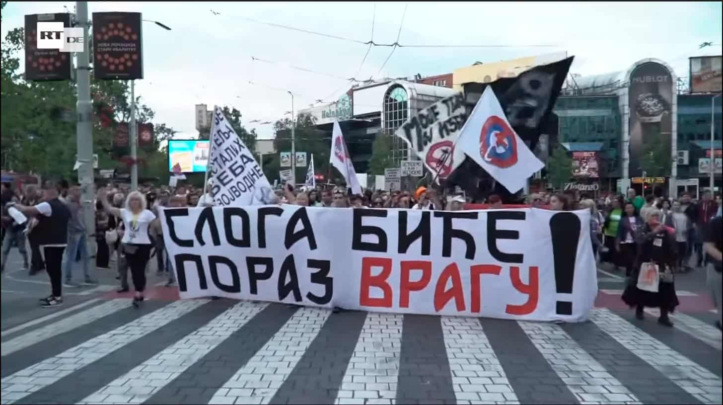 Вучић и режимске странке у мањини, већина Срба против уласка у ЕУ!