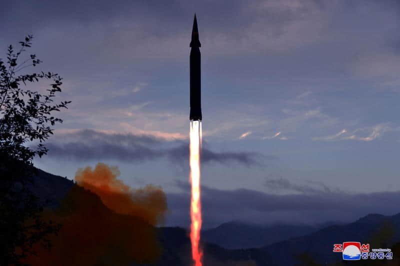 The Financial Times: Кина летом око Земље тестирала хиперсоничну ракету способну да носи нуклеарно оружје