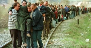 Британија има нови план: Мигранте би да шаље у имиграционе логоре у Албанији