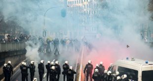 ПРОТЕСТ против антикорона мера у Бриселу завршен масовним хапшењем и полицијским насиљем (видео)