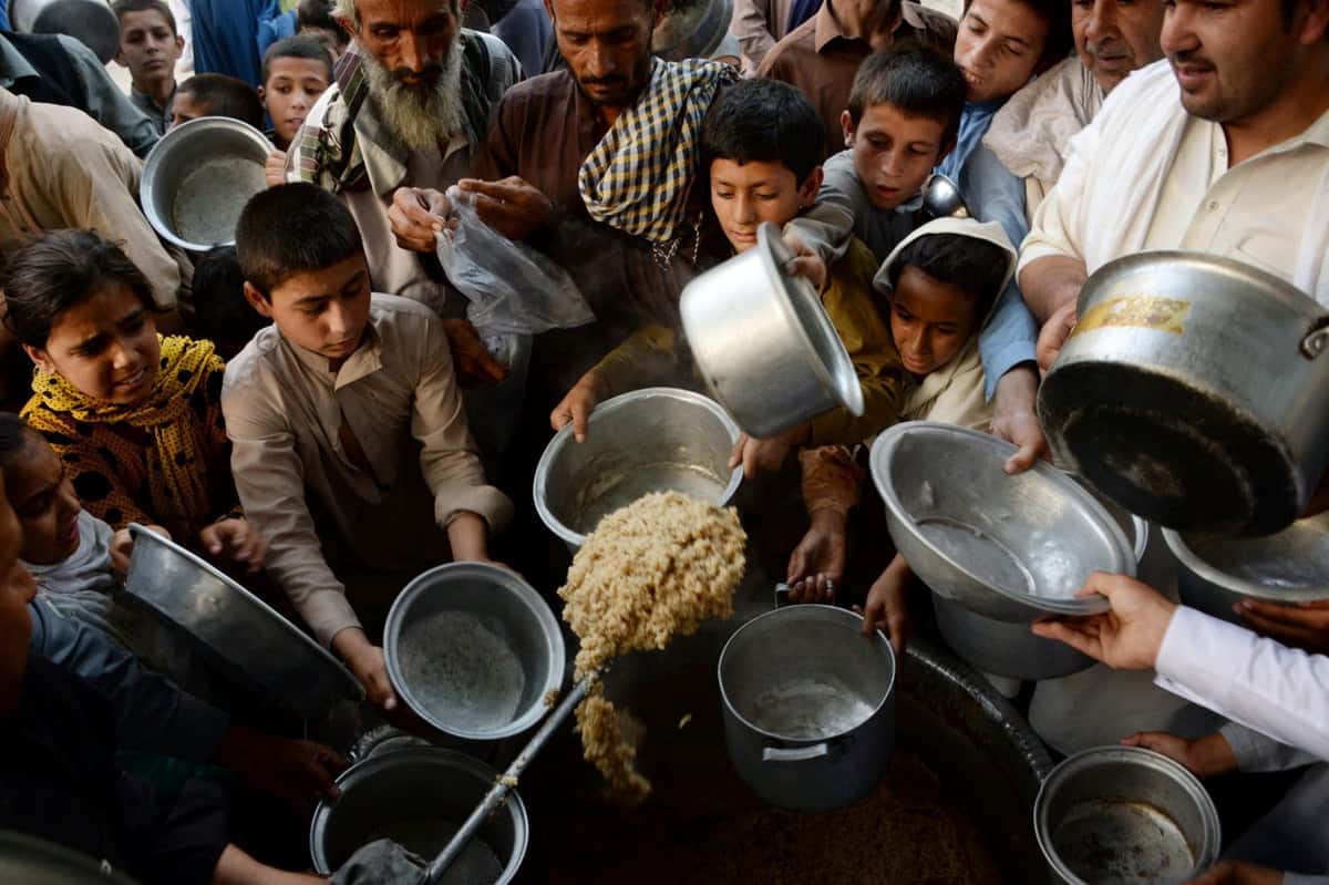 Авганистан на ивици масовне глади за коју хуманитарне организације кажу да прети да убије милион деце ове зиме