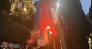 Тирана: Шиптари пале српске заставе и протестују против Отвореног Балкана и доласка Вучића (видео)