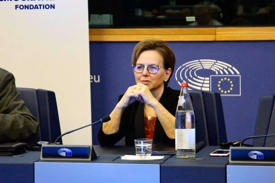 Француска европосланица предложила Европском парламенту резолуцију о положају Срба на Kосмету