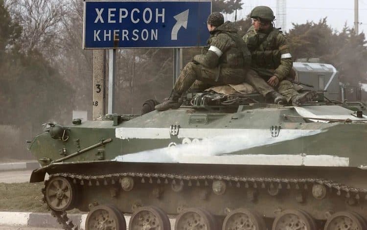 Украјинска војска у расулу, руске специјалне јединице на 15 км од Кијева (видео)