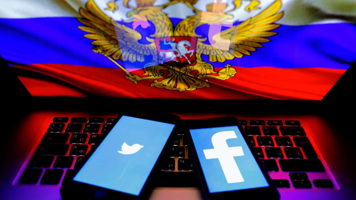 Русија блокирала Фејсбук, Слободну Европу и Глас Америке, а ограничила - Твитер