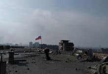На згради градске управе Мариупоља подигнута је застава Русије