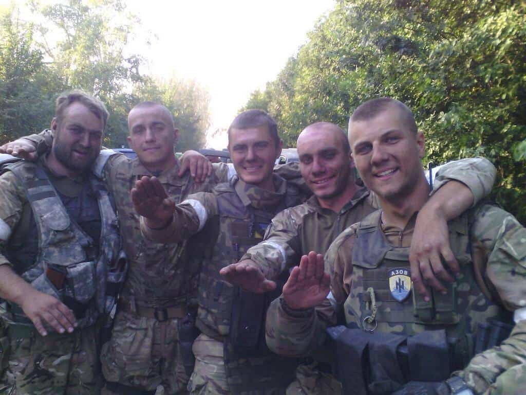 Око 16.000 украјинских војника опкољено, објављен снимак предаје Азоваца у Мариупољу (видео)