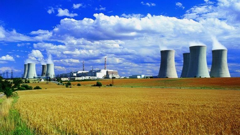 Мађарска поверила Русији градњу два блока своје атомске централе Пакс