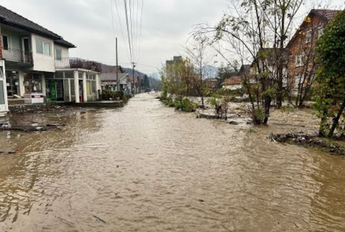 Због поплава ванредна ситуација у Новом Пазару, Тутину, Пријепољу