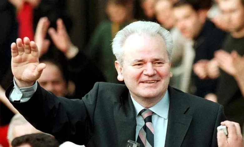 1992. на првим вишестраначким изборима у СРЈ, за председника Србије изабран Слободан Милошевић