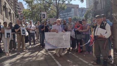 Одржан протест: Стоп ревизији броја жртава геноцида у Јасеновцу!