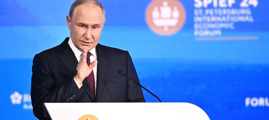 Путин: Унутар БРИКС ће постојати платни систем недодирљив за санкције и политичке притиске
