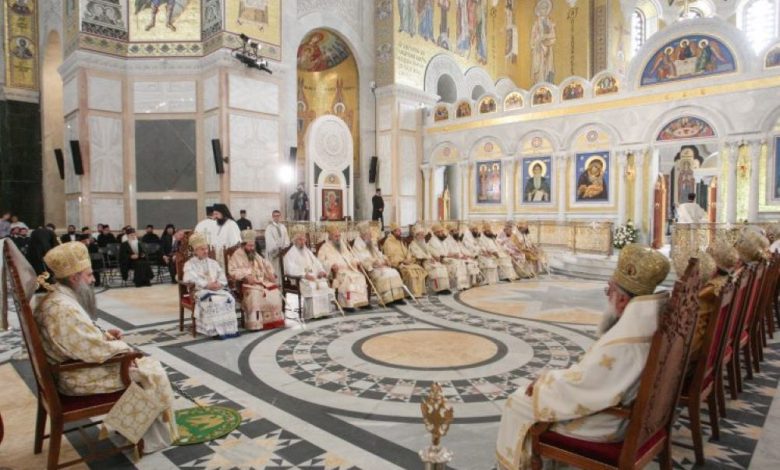 Сабор СПЦ је укинуо СПЦ – списак новоузведених митропoлита-архиепископа